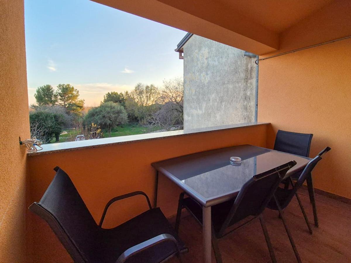 Apartman Meghan Póla Kültér fotó